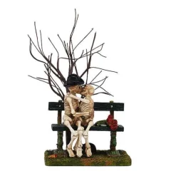 Department 56 Kiss Of Death New