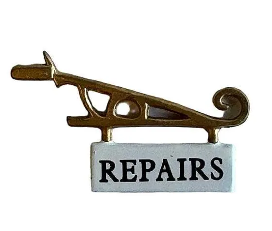 Department 56 Pointy Toed Showmaker Repairs Sign New