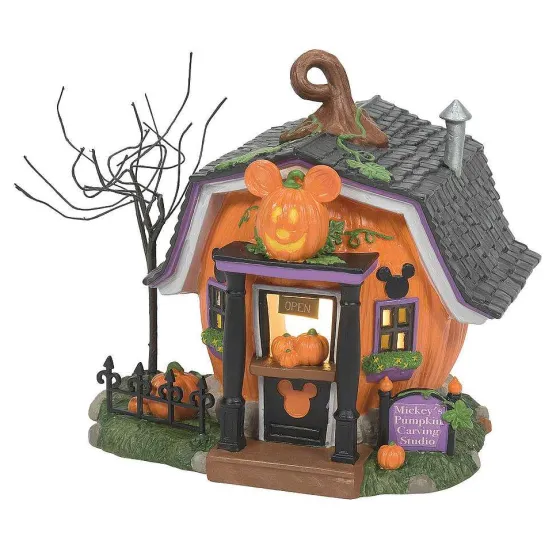 Department 56 Pumpkintown Carving Studio
